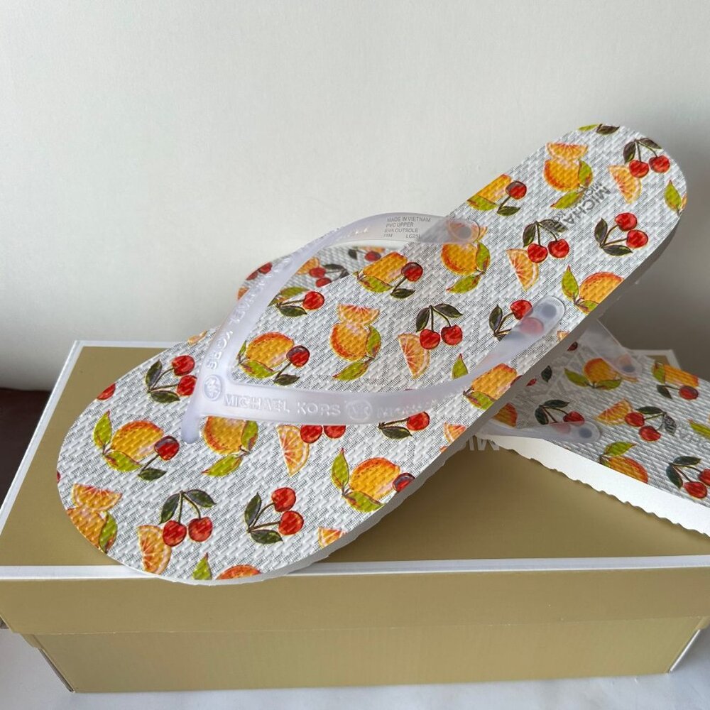 NIB Michael Kors Charm Flipflops Translucent PVC Size 8